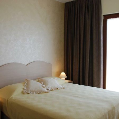 Rooms Edda Savudrija Esterno foto